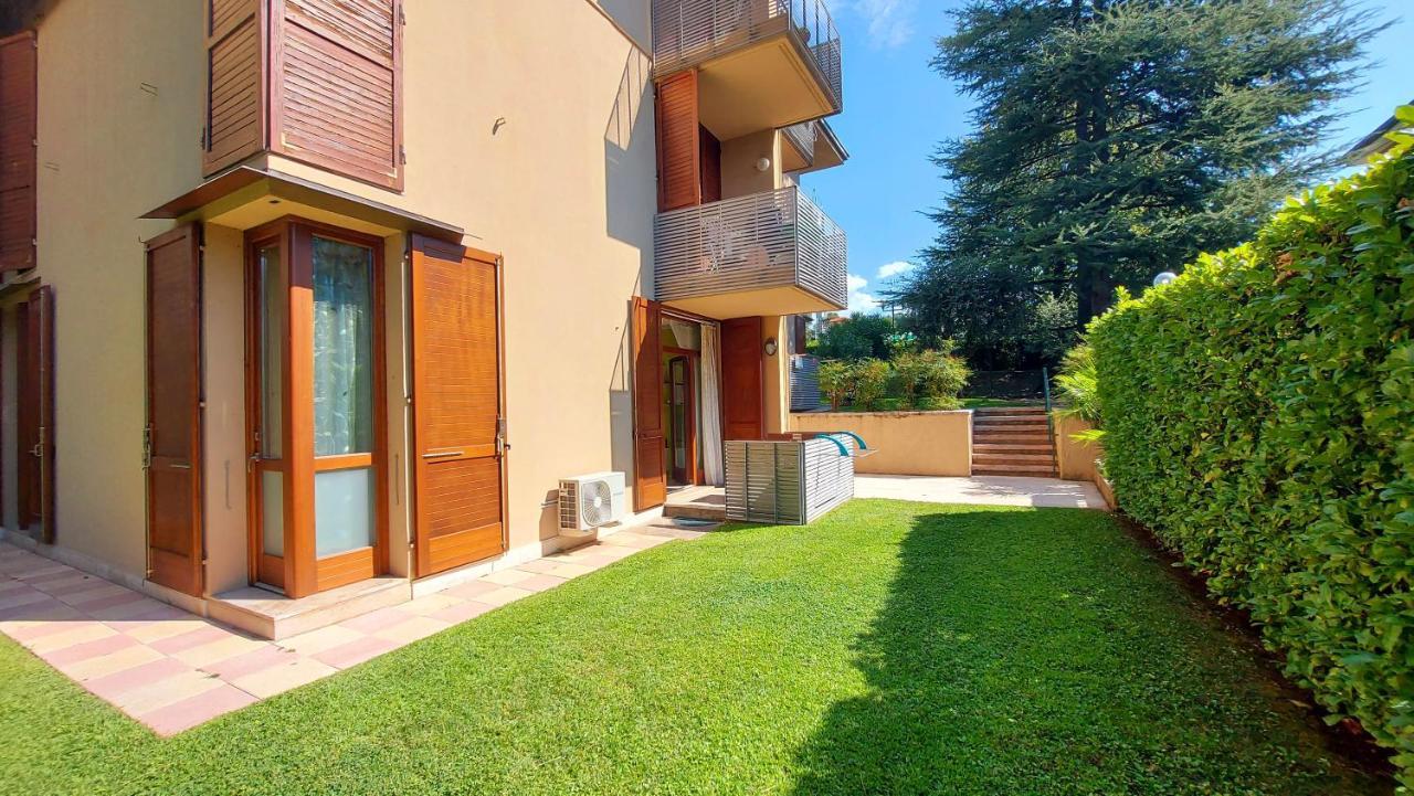 Colors Pool Apartment バルドリーノ エクステリア 写真
