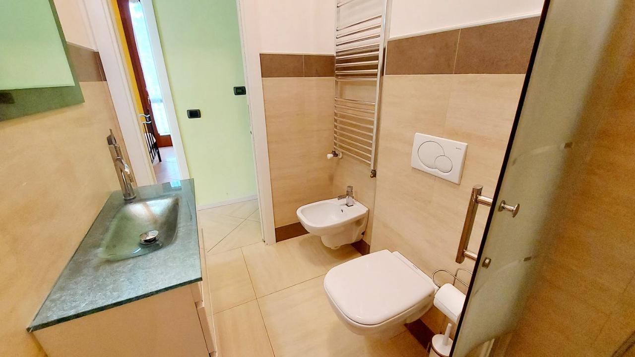 Colors Pool Apartment バルドリーノ エクステリア 写真
